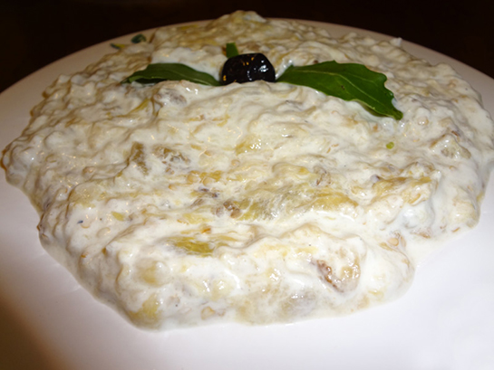 Patlıcanlı Yoğurtlu Meze Tarifi ve Malzemeleri